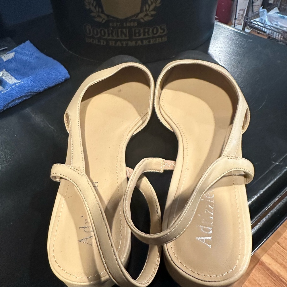 Beige and Black Slingback Flats - Picture 2 of 4